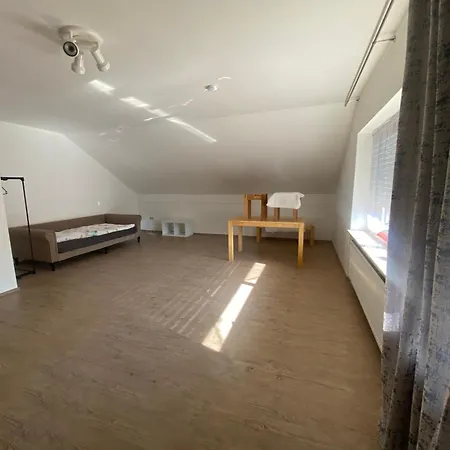 Mit 3 Schlafzimmern, 5 Einzelbetten,balkon