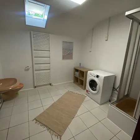 Mit 3 Schlafzimmern, 5 Einzelbetten,balkon باد فسينغ