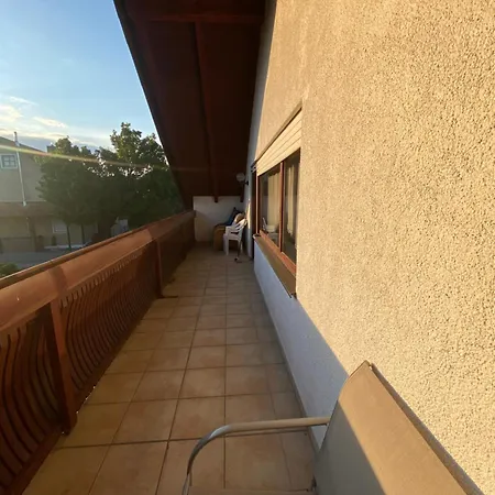 شقة Mit 3 Schlafzimmern, 5 Einzelbetten,balkon باد فسينغ